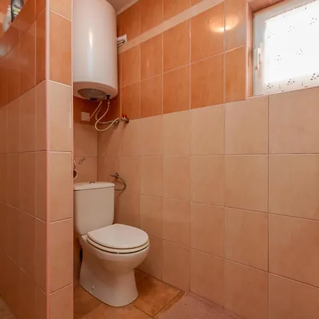 2 Bedroom Amazing In Smokvica * Smokvica (Pag)