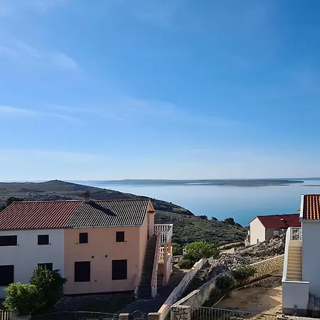 2 Bedroom Amazing In Smokvica Apartment Smokvica (Pag)