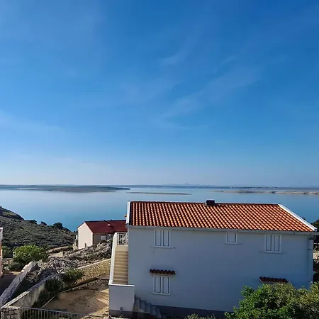 2 Bedroom Amazing In Smokvica * Smokvica (Pag)