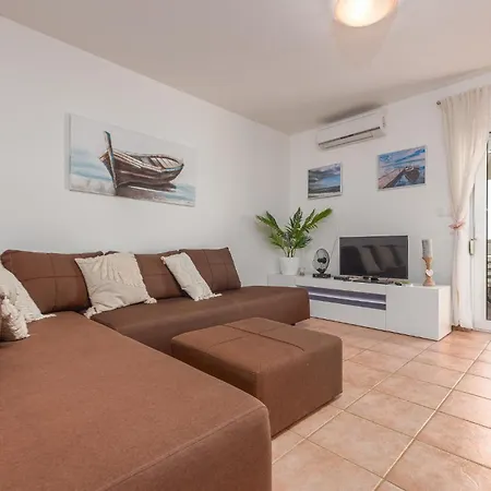 Lägenhet 2 Bedroom Amazing In Smokvica Smokvica (Pag)